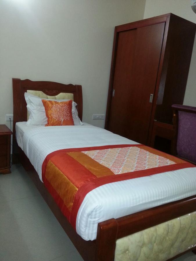 Hotel Shrivalli Residency Chennai Dış mekan fotoğraf